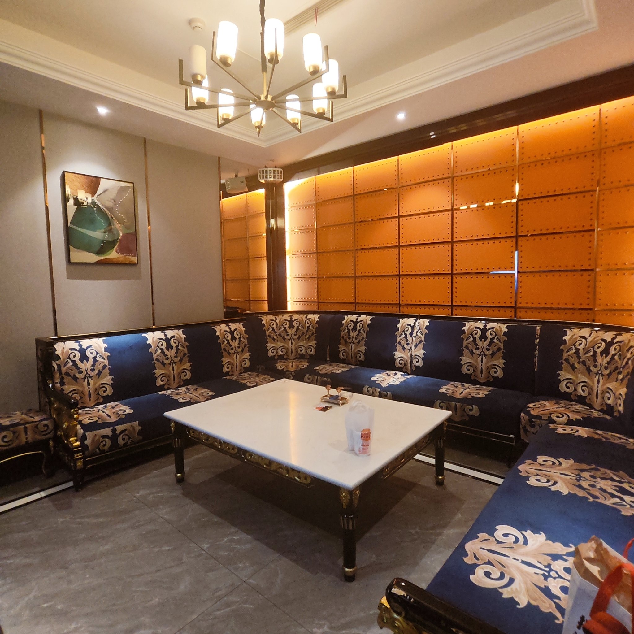 常德商务KTV低端场优惠专场-石门县ktv预定